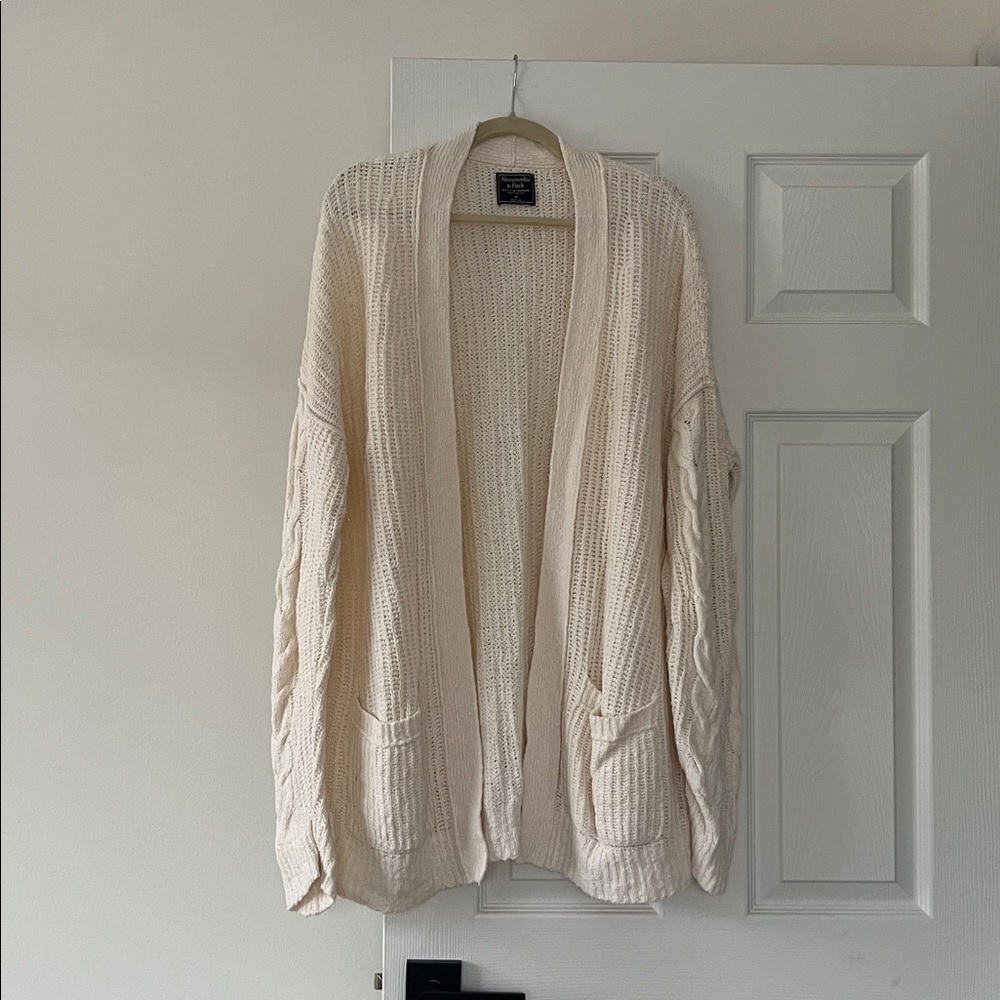 Abercrombie & Fitch Cream Lightweight Women's Cable Knit Cardigan Sweater